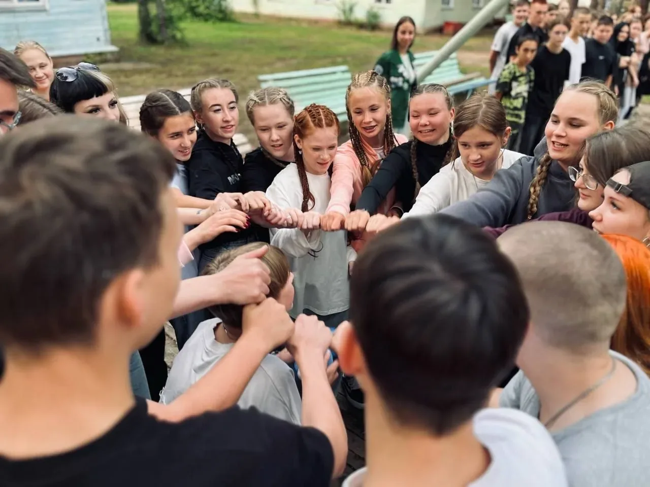▶️ Для детей участников СВО продлен прием заявлений на путевки в лагеря. Прием заявлени...