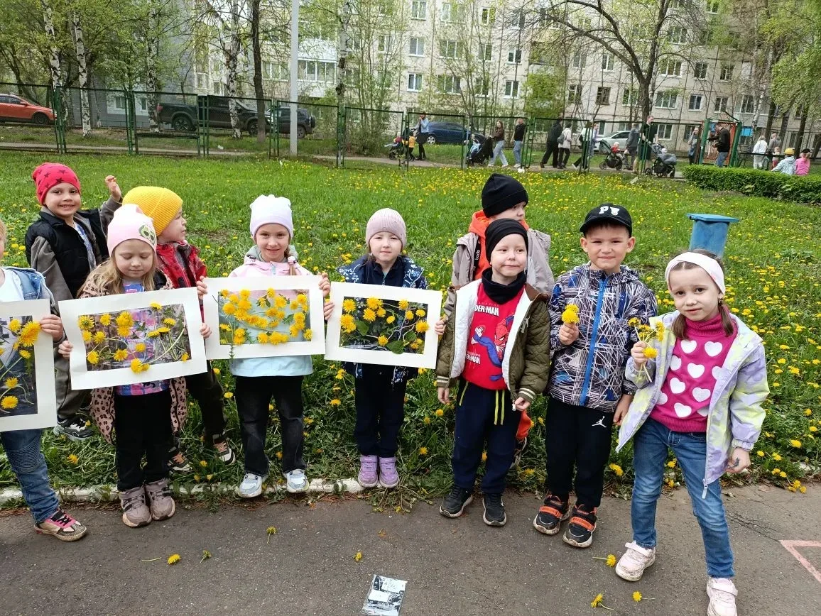 🌞 «Зоренька» и праздник солнечного цветка: День одуванчика! 🌼

Сегодня в нашей группе царило особе