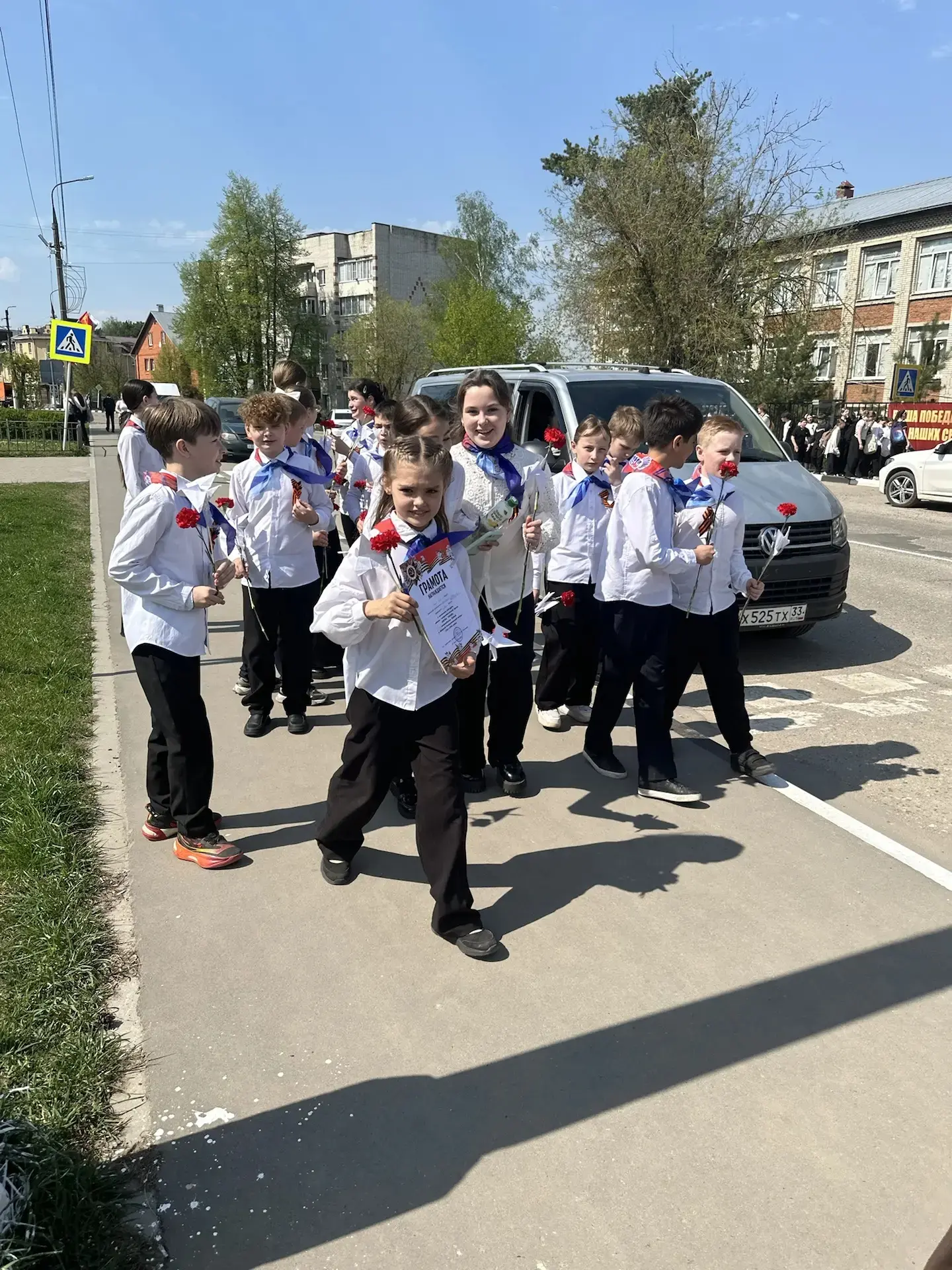 В преддверии праздника Победы, 9 мая, в нашей школе прошла трогательная акция «Красная гвоздика» 🌺  