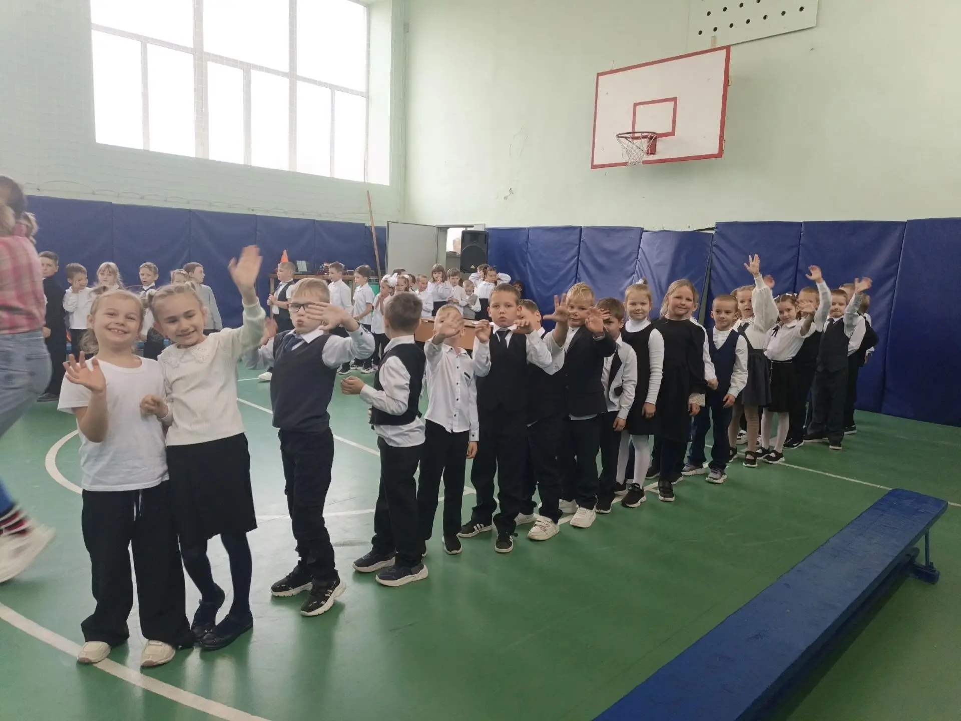 ПОСВЯЩЕНИЕ В ПЕРВОКЛАССНИКИ