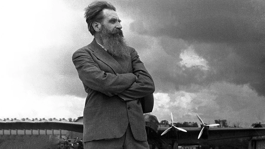 135 лет Отто Шмидту: математик, который покорил Арктику