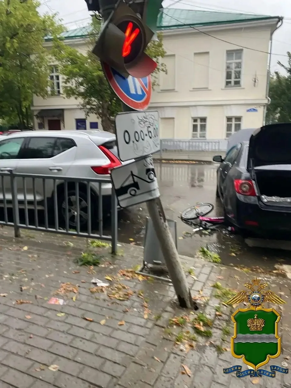 ▪️ 15-летний велосипедист получил травмы в тройном ДТП в центре Калуги

Сегодня днем водитель Chevro