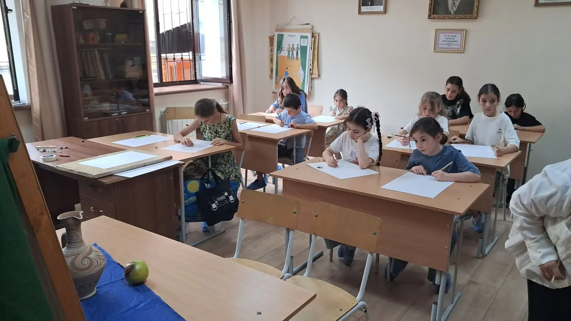 26 августа в 10:00 в Республиканской детской школе искусств им. М. Кажлаева стартовали ...