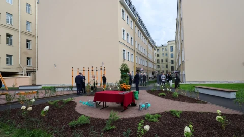 Петербургским очередникам передали квартиры в отреставрированном Доме Бенуа