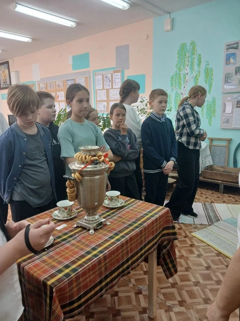 🦅Орлята 4 класса посетили школьный музей.