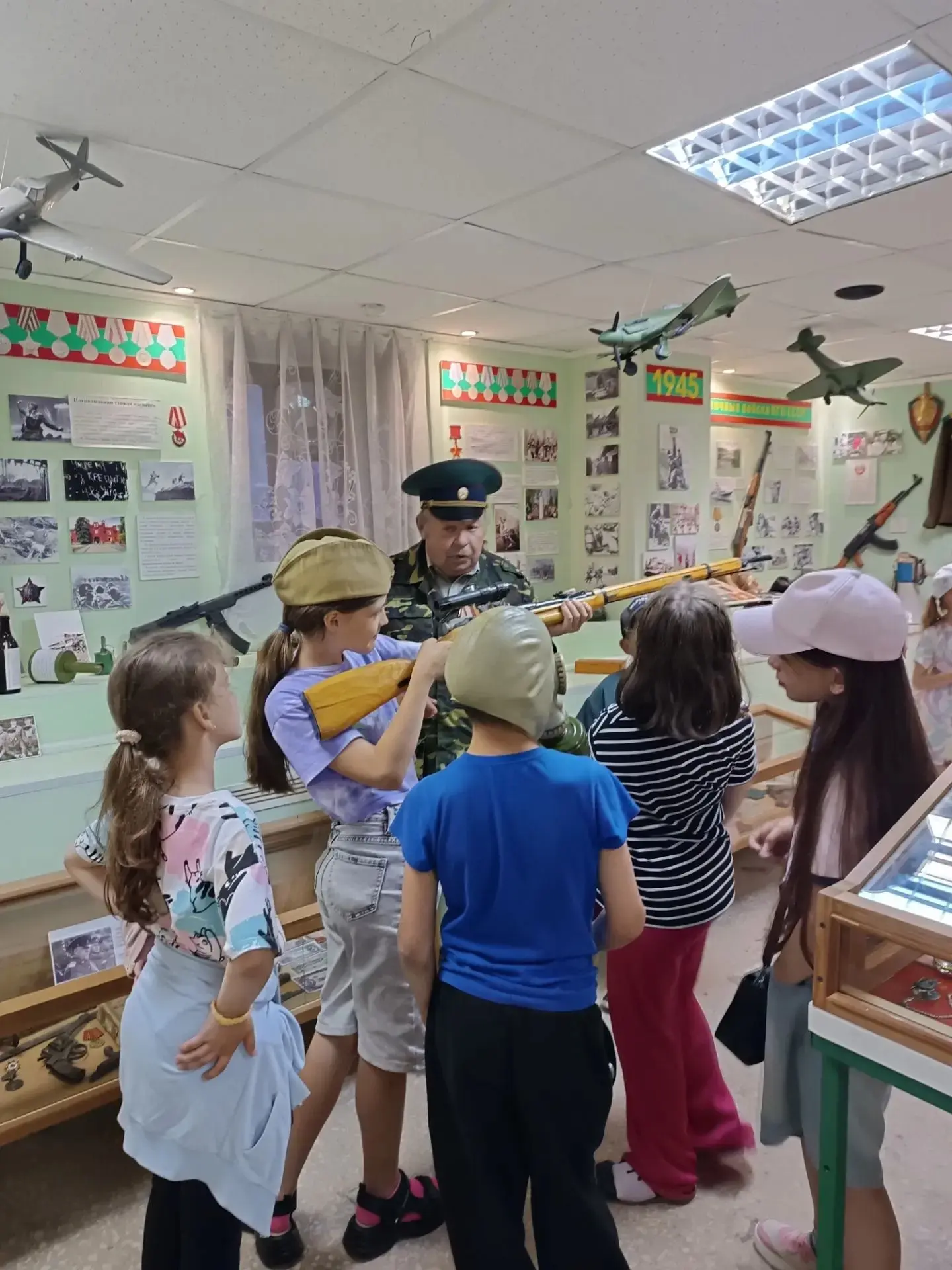 🎉 ЛАГЕРЬ. ЛЕТО. 2026 🎉
13-й день смены пролетел, словно миг! Ребята посетили мастер-классы наших п
