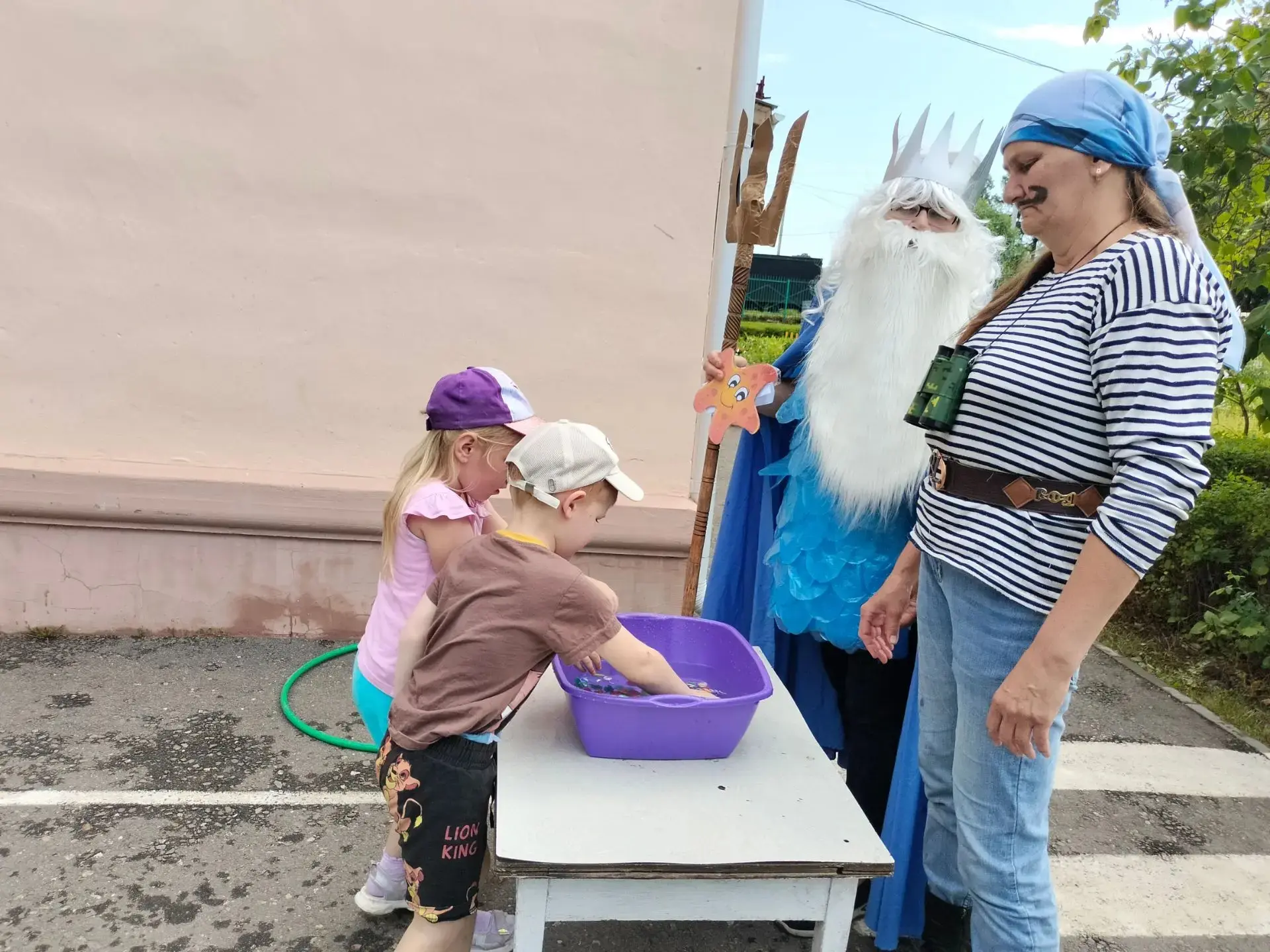 10 июля  в нашем детском саду случилось настоящее водное волшебство! 🌊✨

К ребятишкам в гости пожал