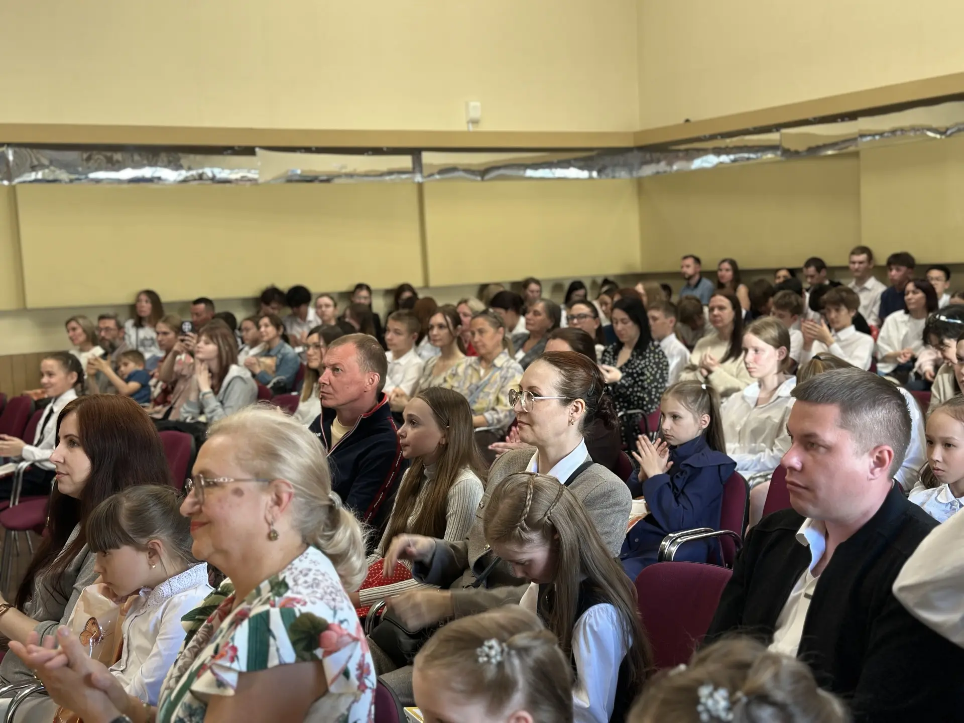 Парад Звёзд 🌟  Вот и подходит к концу 2025 — 2026 учебный год. Мы рады, что за этот год ребята узнал