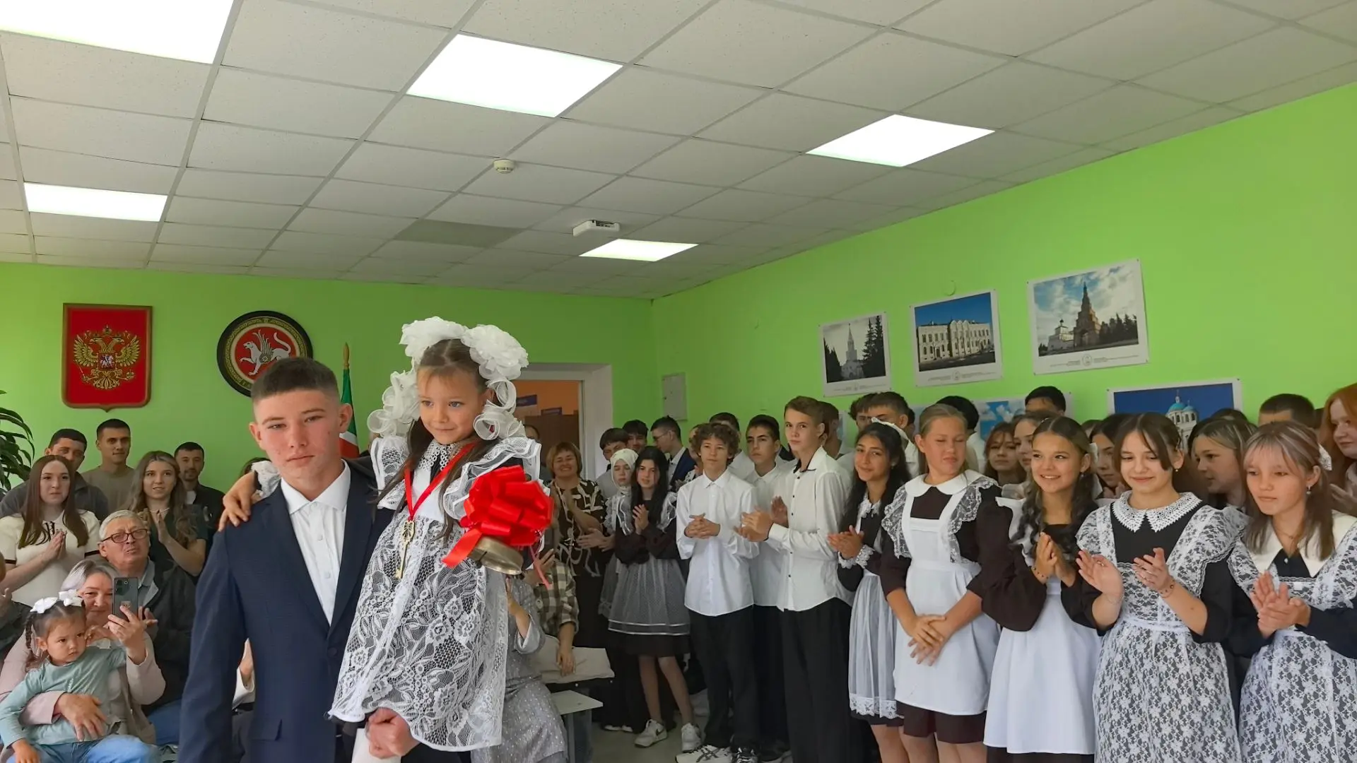 1 сентября в нашей школе прошла торжественная линейка, посвящённая Дню знаний. Праздник...