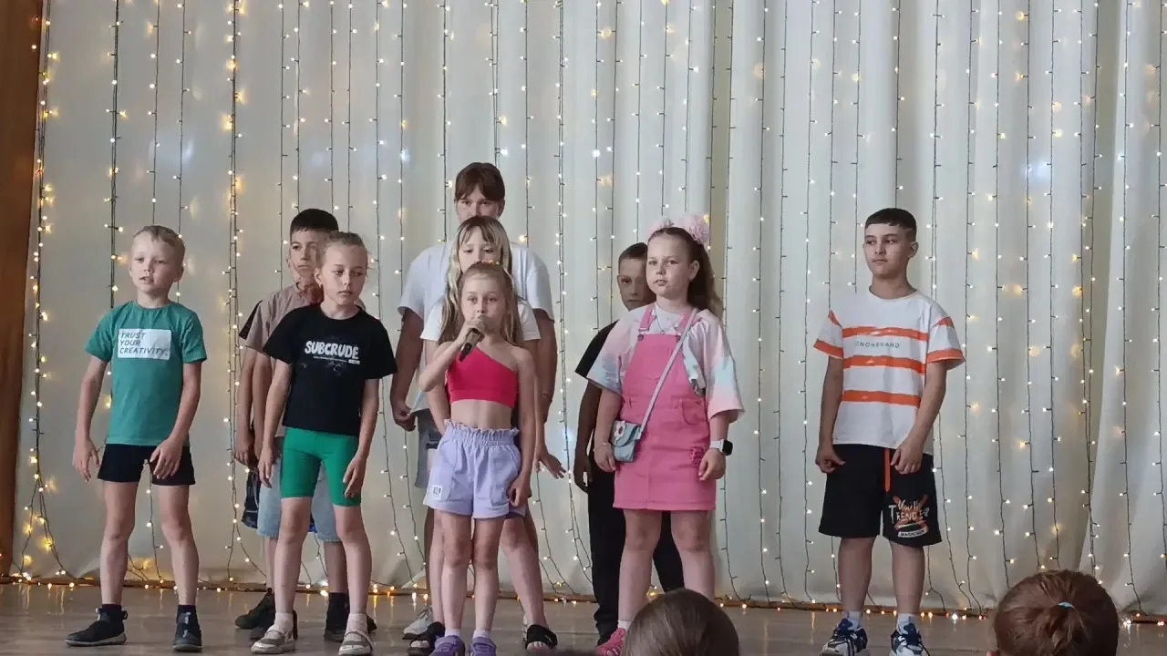 🎉 В детском лагере дневного пребывания «Радуга» прошёл праздничный концерт «Славим Родной Кузбасс».