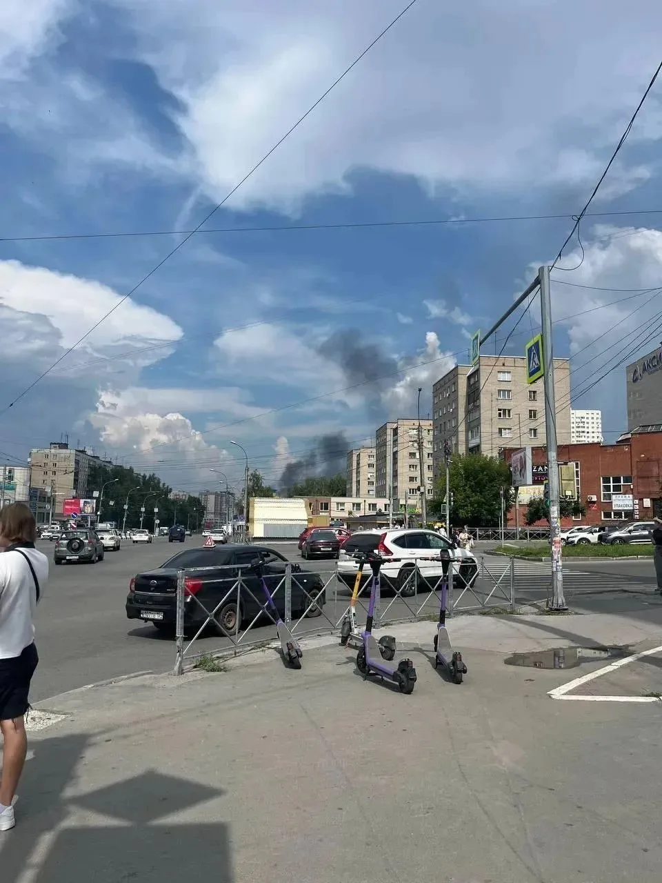 Пожарные ликвидировали возгорание на складе в Новосибирске

На улице Есенина в Новосибирске загорело