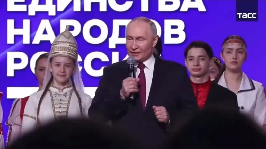 👔Президент РФ Владимир Путин дал старт Году единства народов России.

"Год единства народов России 