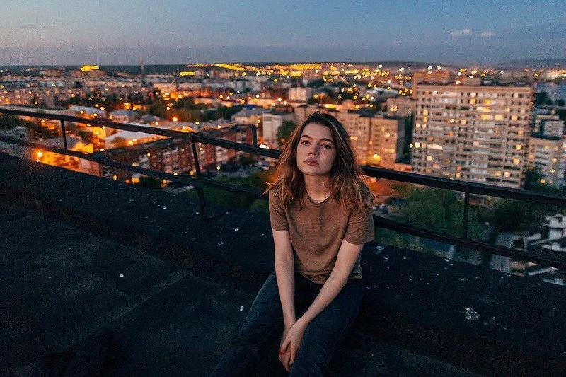 В прошлом посте рассказывал о том, как фотографируя обычные панельки и хрущевки, можно ...