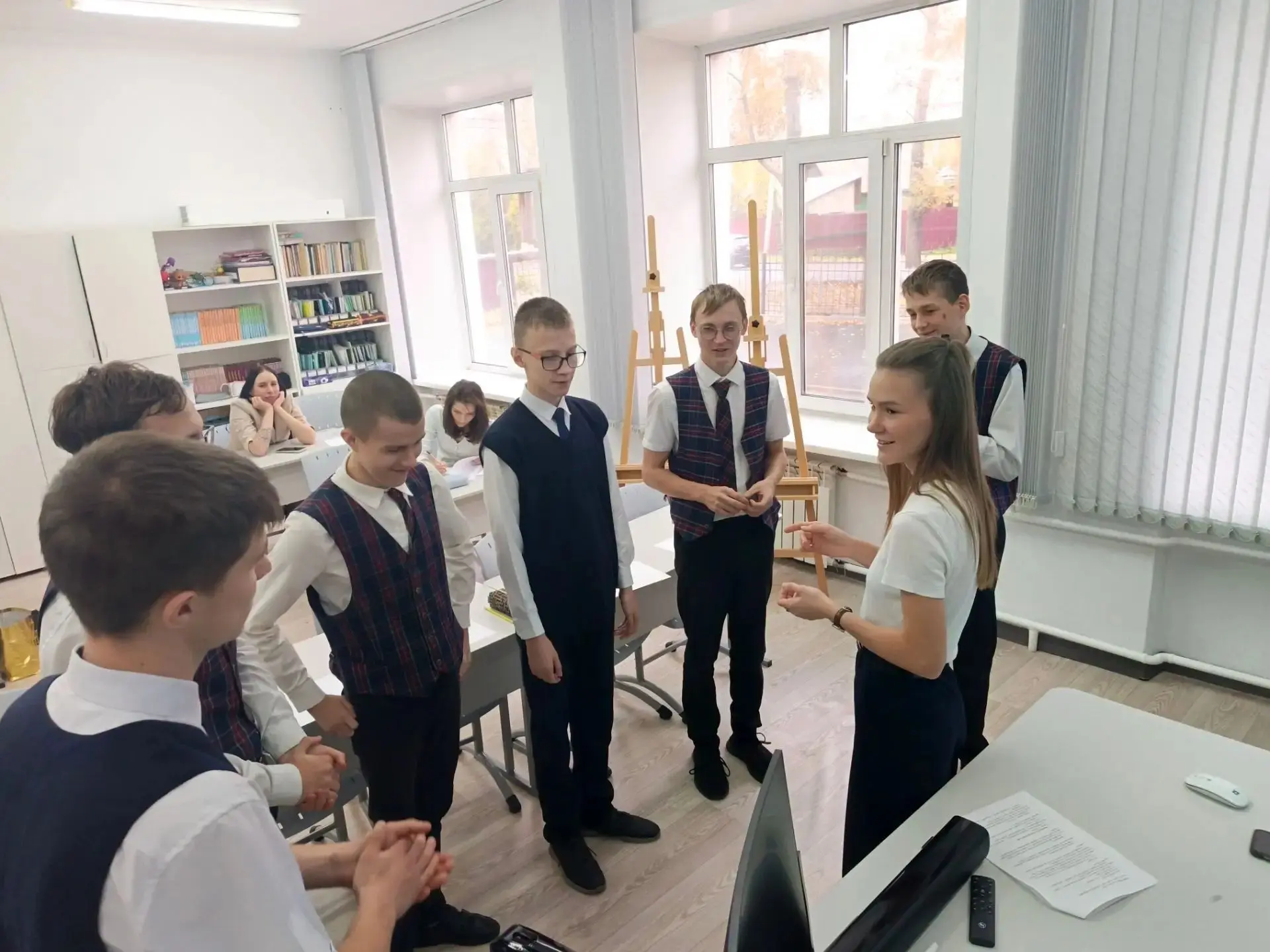 ✨ Эмоции, которые мы создаём сами: практика студентов КемГУ в Школе-интернате №27