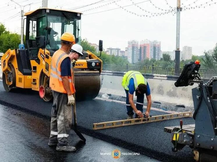 👷🏻‍♂️В Чебоксарах обновляют 60-летний Калининский мост