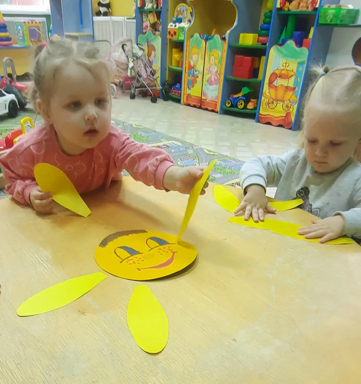 👫 В первой младшей группе прошло игровое занятие :