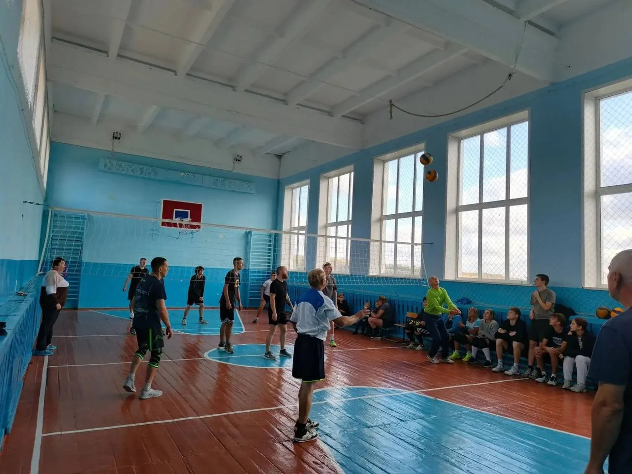 В Залуженском поселении прошёл волейбольный турнир