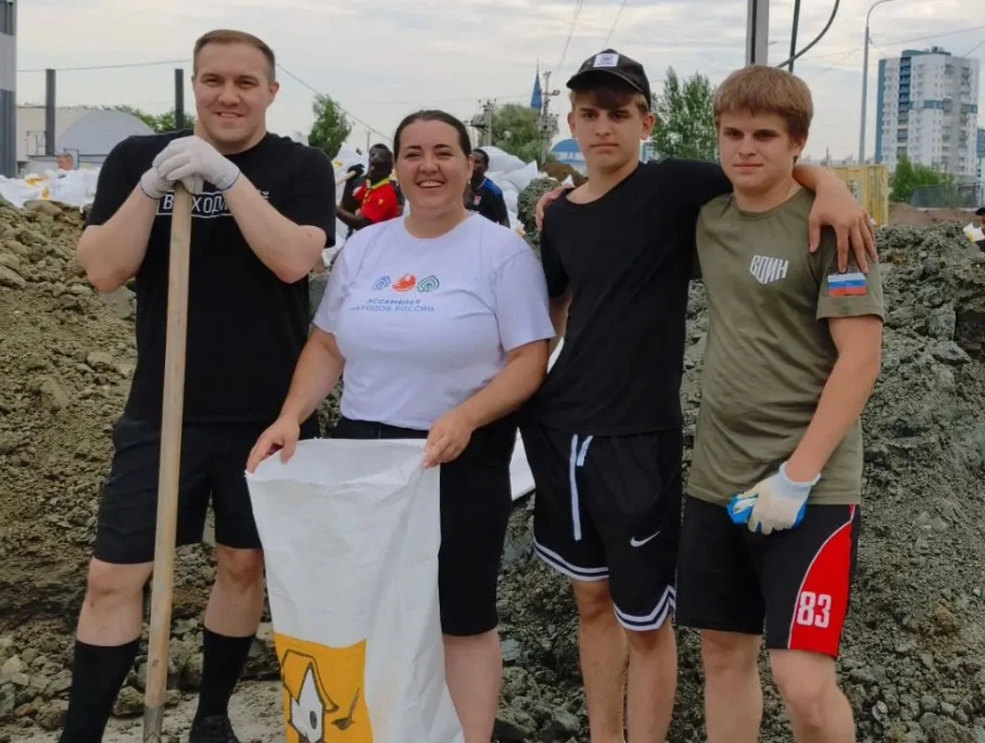 Укрепляем не только межнациональное согласие, но и дамбы!