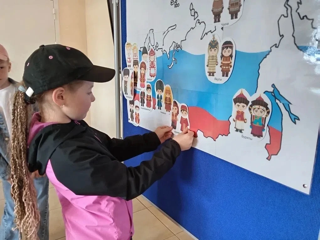 ✨ Десятый день в лагере: познаём и любим свою малую Родину! ✨

Под девизом «Знай свой край» мы прове