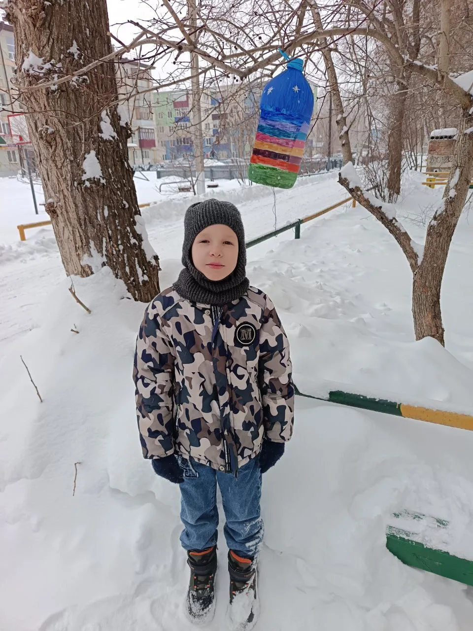 🎉 Операция "Кормушка" в 1 "В" классе прошла на УРА! 🎉 Наши юные экологи-первоклассники не только сма