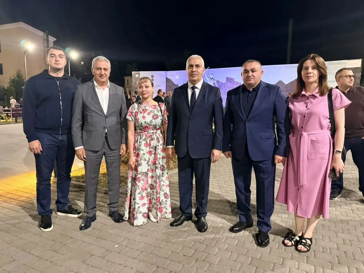 С руководством Южной Осетии и коллегами из нашего университета, у Мемориального комплек...