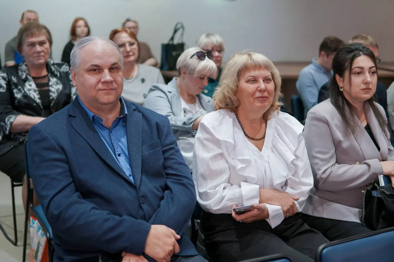 👨‍💻В Приморье отметили лучших в сфере охраны труда  В рамках региональной конференции, приуроченной 