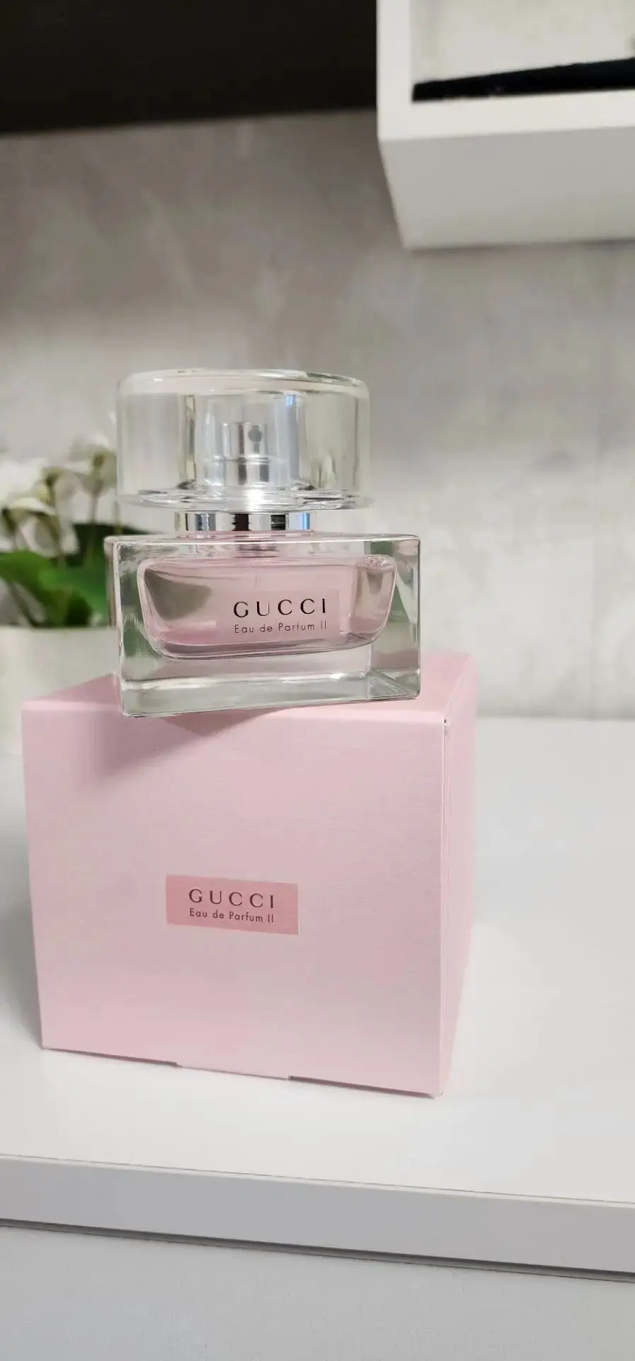 Gucci Eau de Parfum II — женский парфюм из фруктово-цветочной группы