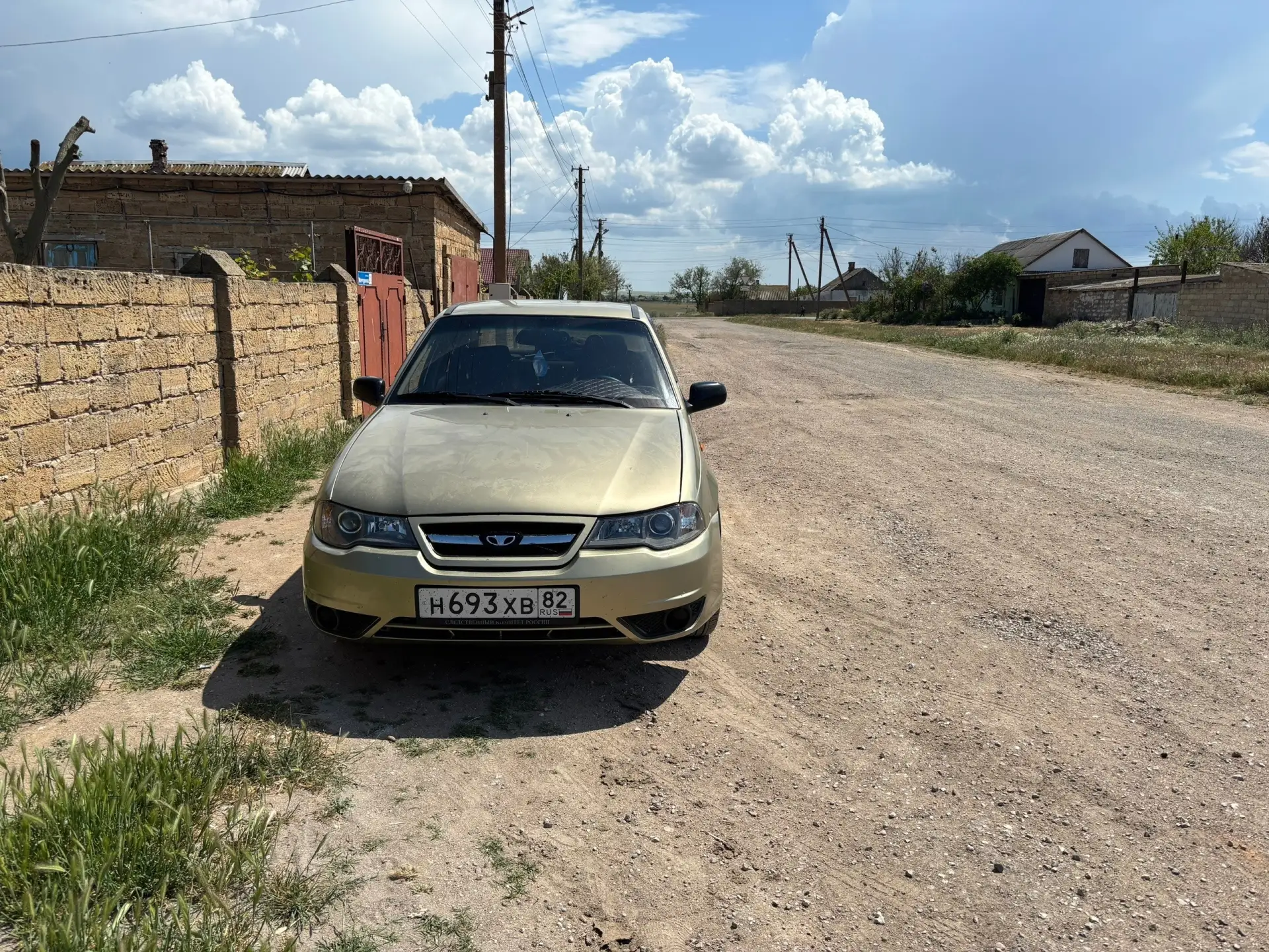 Продам нексию,каждый день на ходу,стоит хорошая музыка