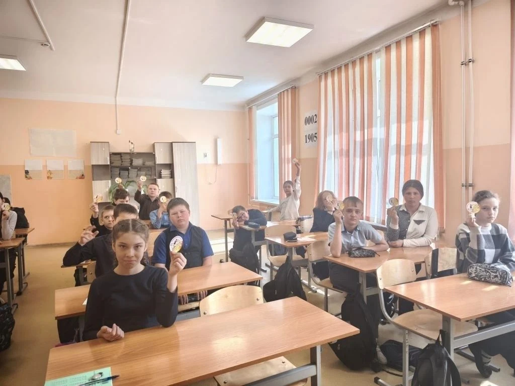 В преддверии летних каникул в нашей школе состоялась важная профилактическая встреча с инспектором Ч