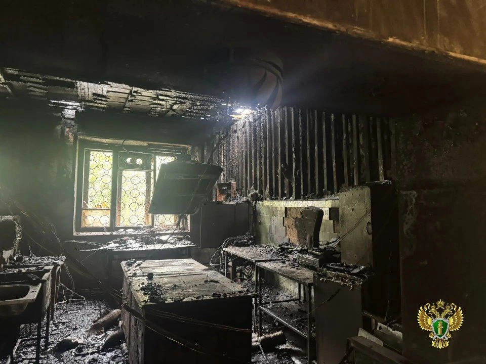 Прокуратура организовала проверку по факту пожара в здании пищеблока школы в Фурмановск...