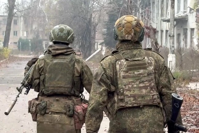 У ветеранов СВО появится своя альма-матер

В Евразийском международном университете создан специальн