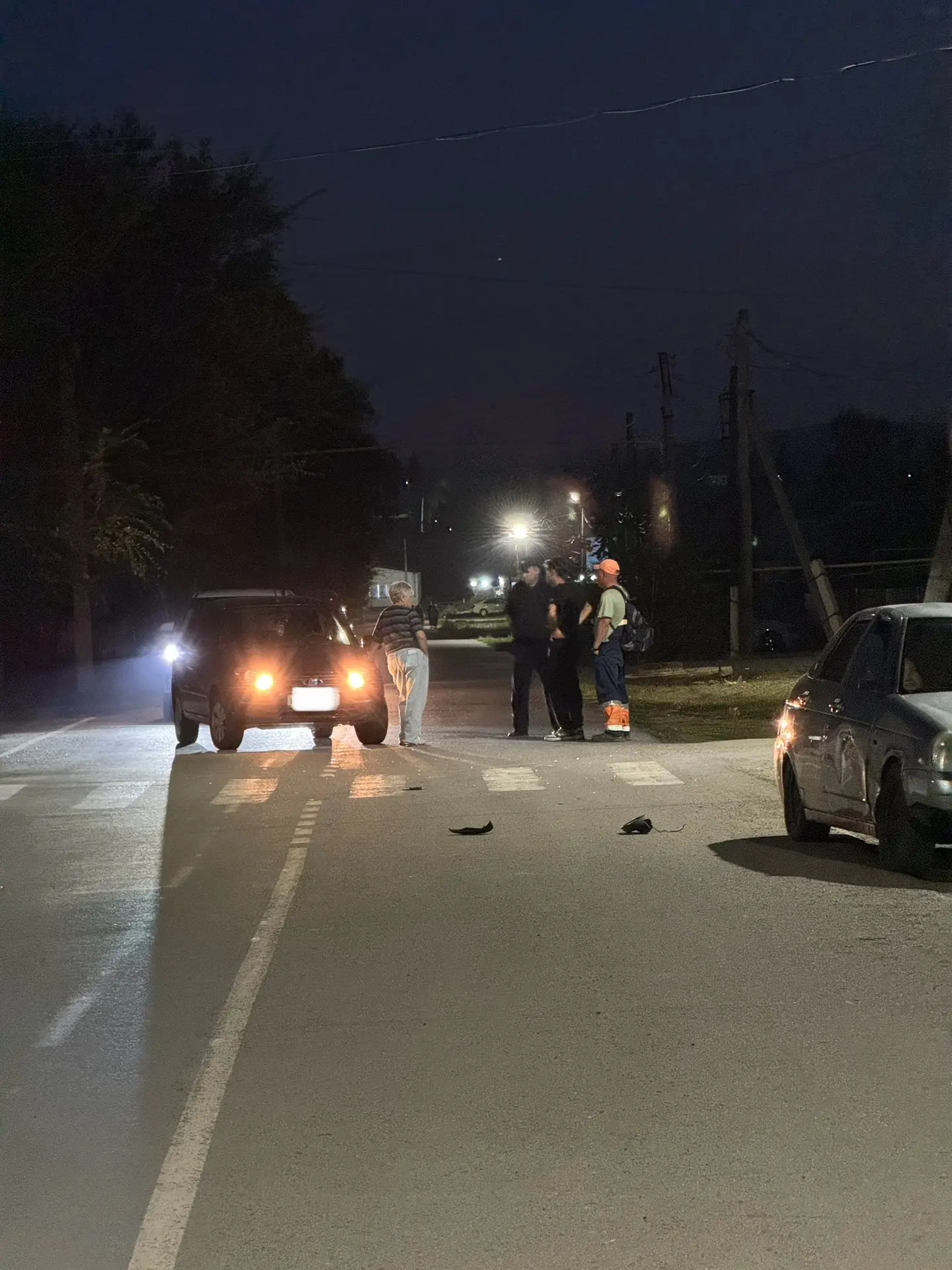 ‼️ В Исянгулово рядом с полицией произошло ДТП с участием двух легковых автомобилей.