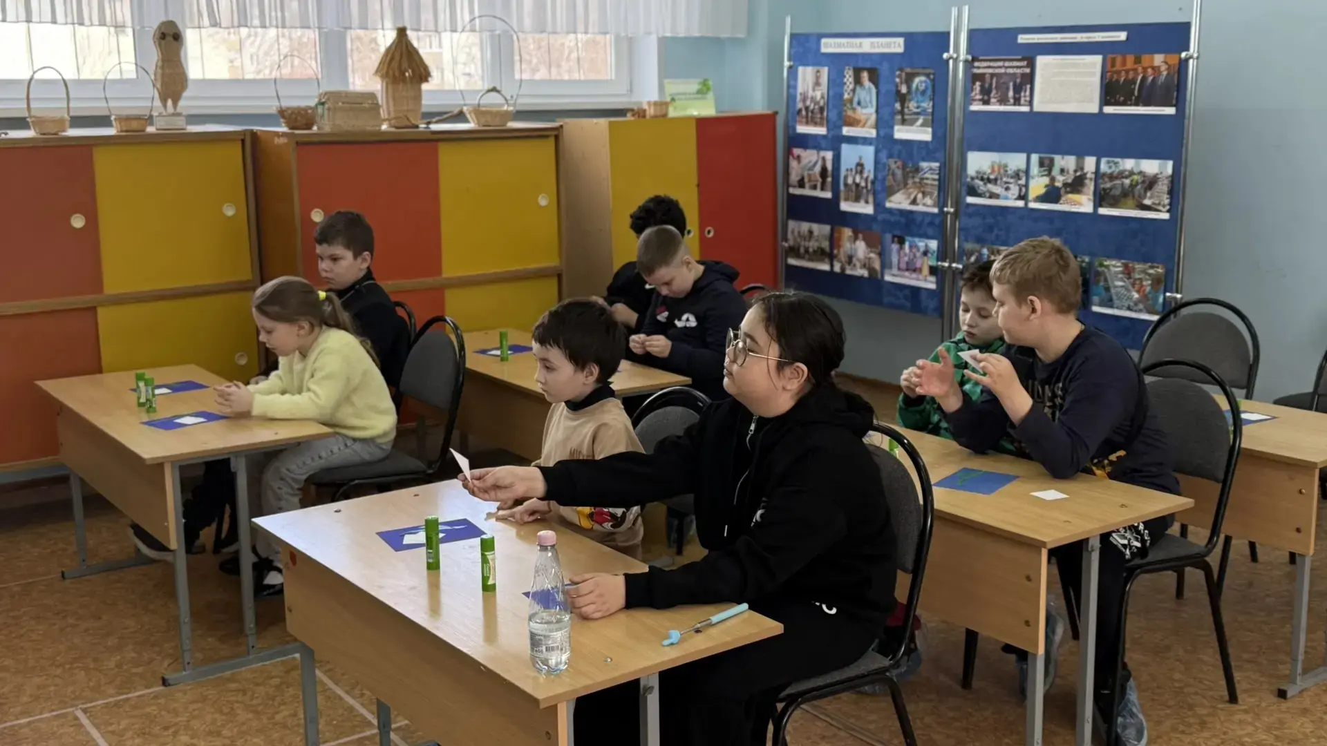 Сегодня ученики 3 класса Г вместе с классным руководителем Пьяновой М.И. побывали в Детском эколого-