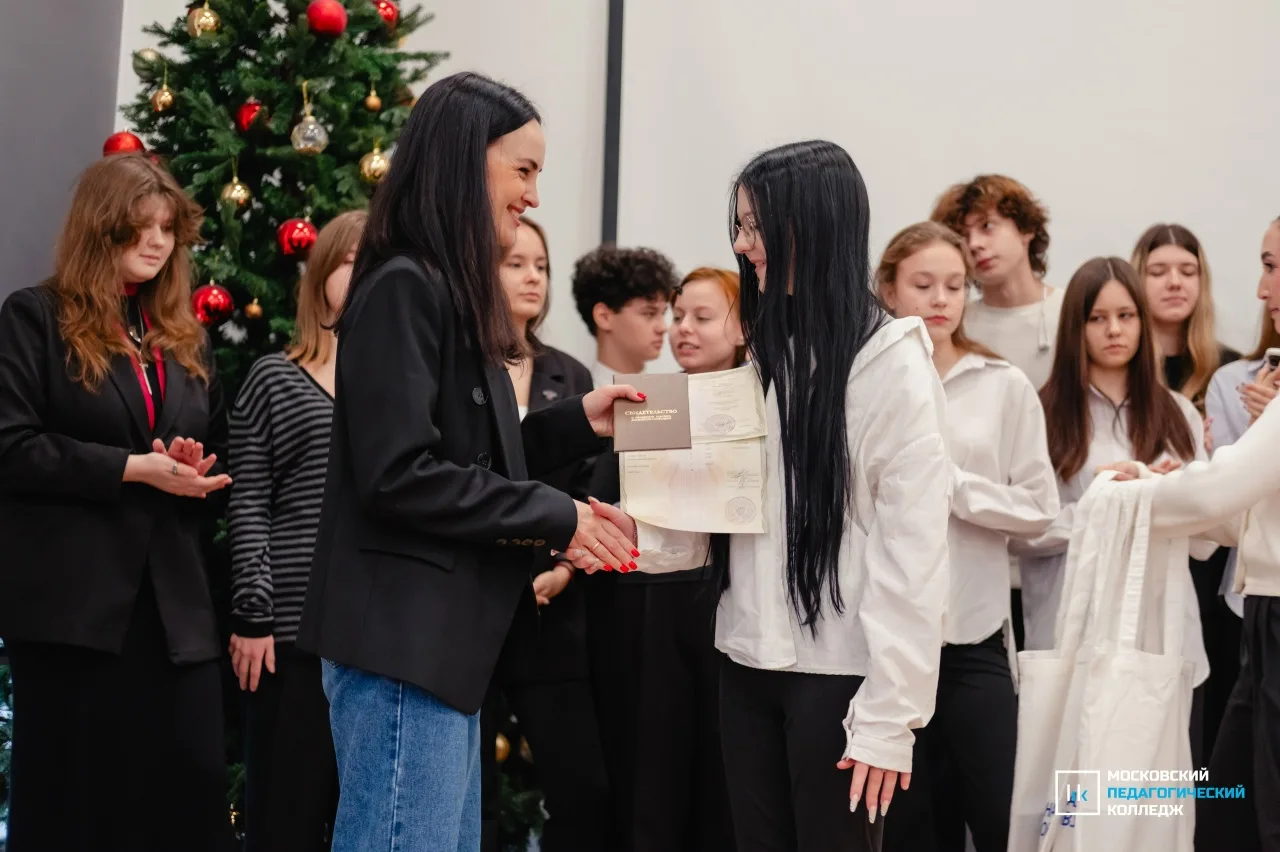 БЕЗ ГРАНИЦ 🧑‍🎓  За объективом: как медиакласс осваивал профессию  В мире, где каждый второй — фотогр