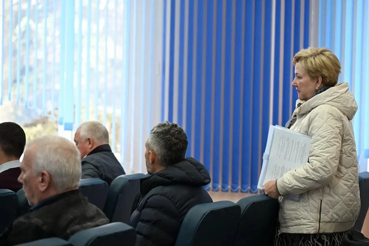 В администрации Щекинского района прошло заседание комиссии по вопросам задолженности р...