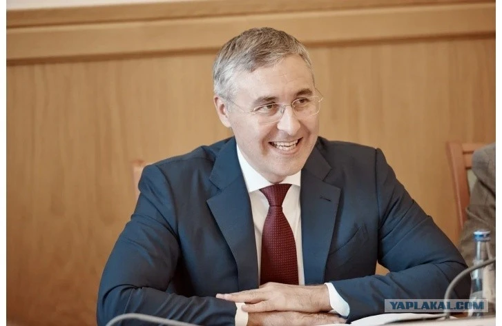 Власти заявили, что в России слишком много людей с высшим образованием