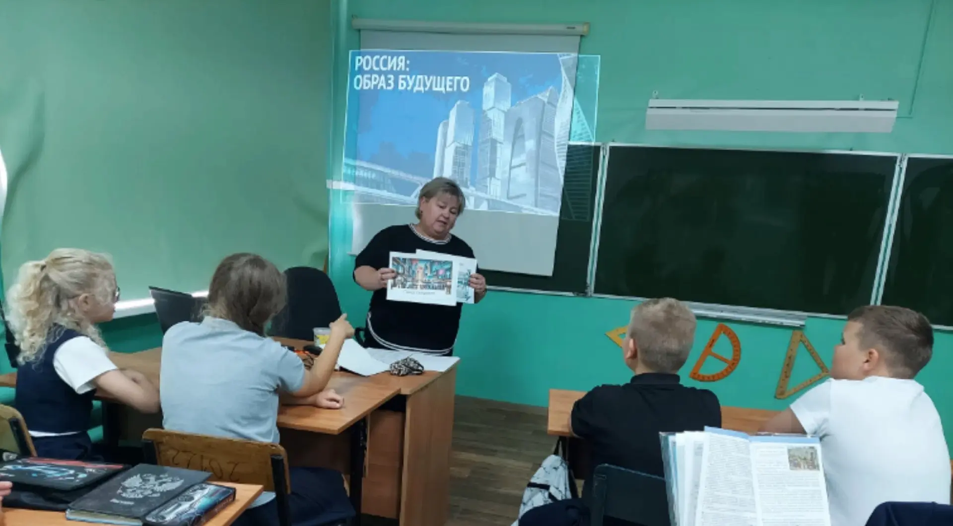 Сегодня в 6 классе прошёл необычный классный час.