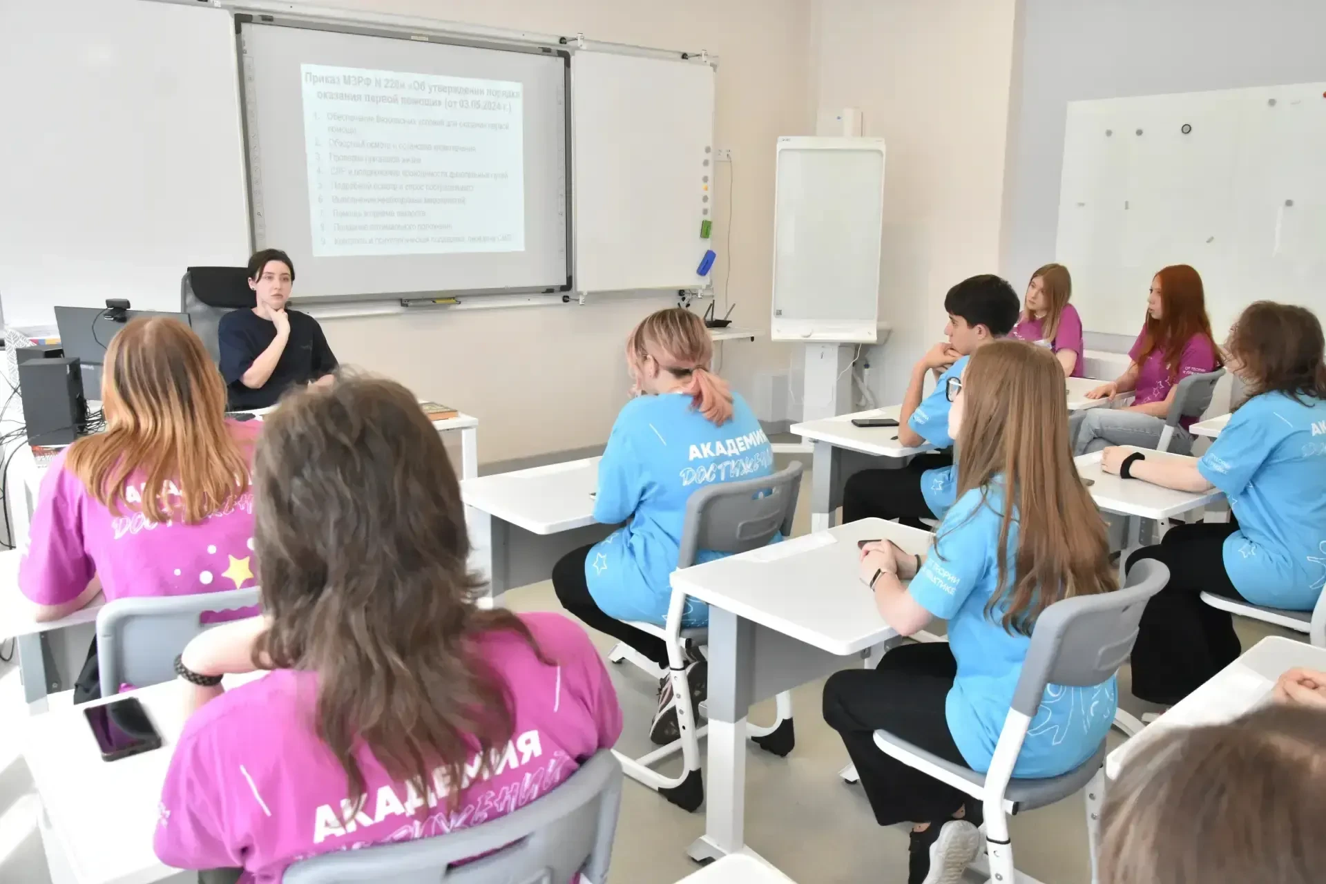 РЯЗГМУ ЗНАКОМИТ ШКОЛЬНИКОВ С МЕДИЦИНОЙ ЧЕРЕЗ ПРАКТИКУ ПЕРВОЙ ПОМОЩИ