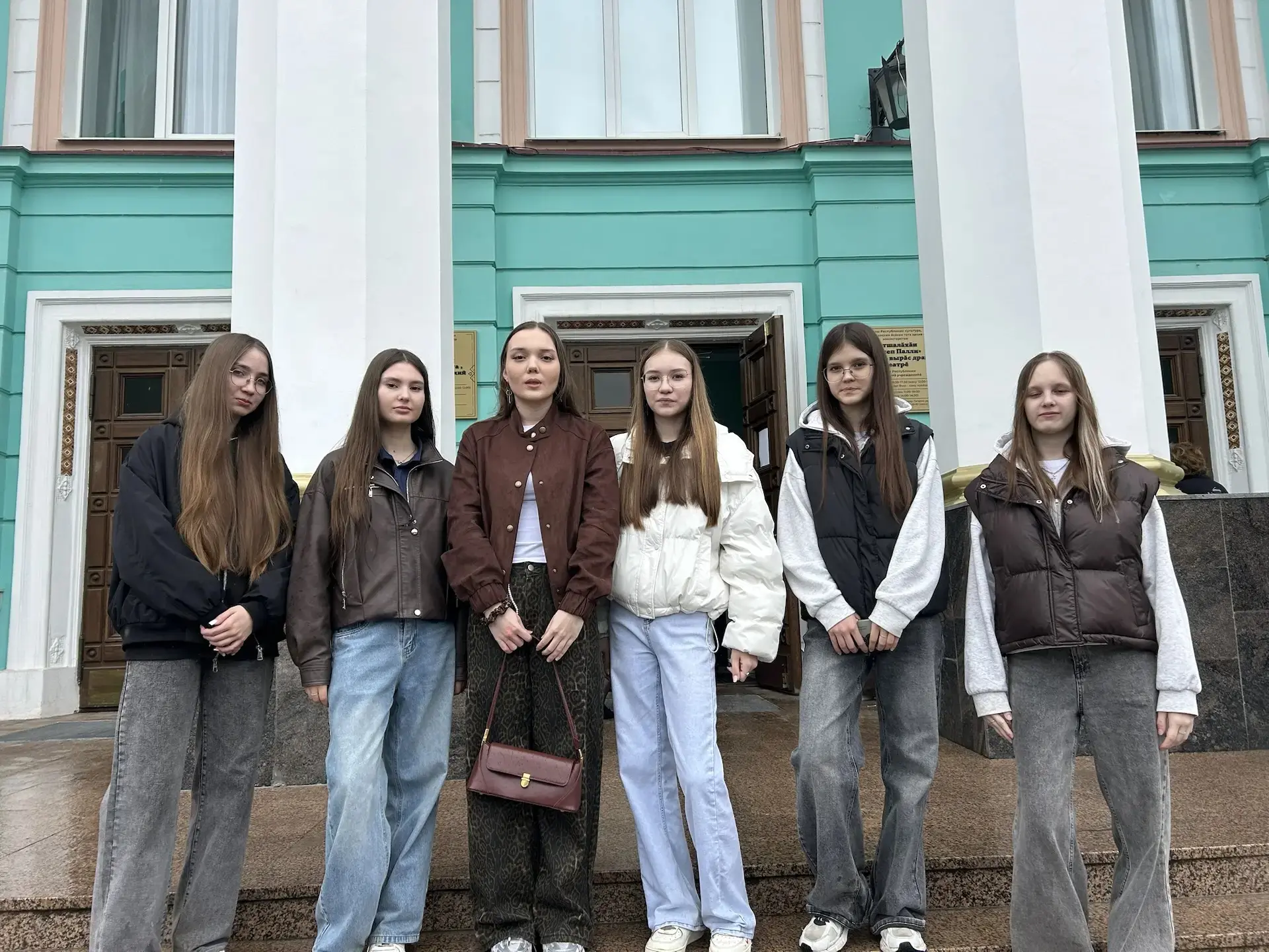 🎭 За вечной любовью в Русский драматический  Учащиеся СОШ №56 снова доказали, что классика не знает 