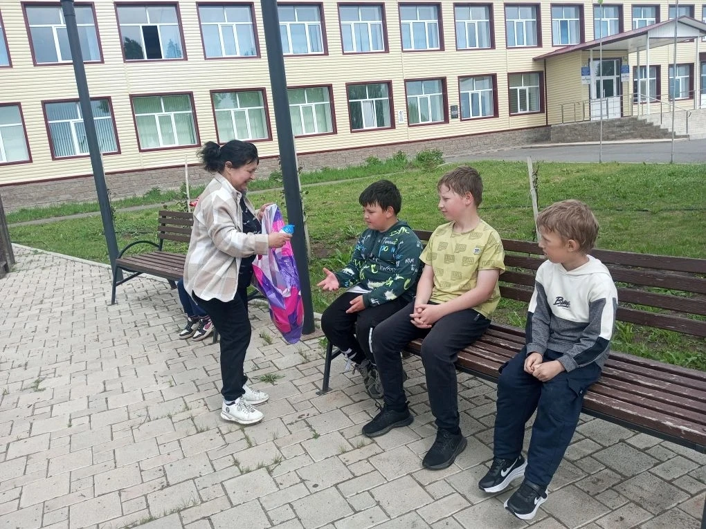 🔆Сегодня родители Сабирова Данияра устроили настоящий праздник для детей , угостив все...