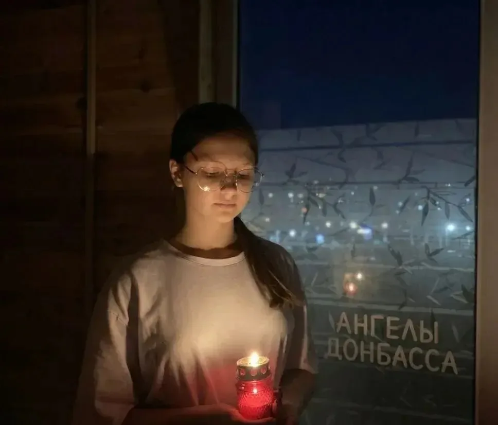 Активисты Движения Первых, ученицы 7А класса Панькина Арина и Лобанова Валерия участвуют во Всеросси