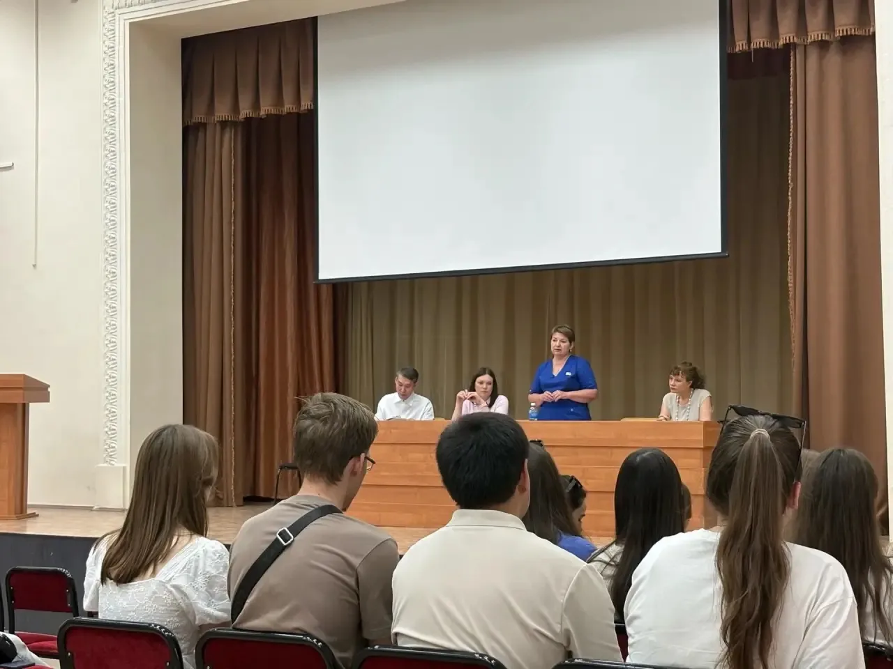 🚑 На передовой медицины: студенты ОрГМУ принимают эстафету жизни!

Знаете, где теория встречается с
