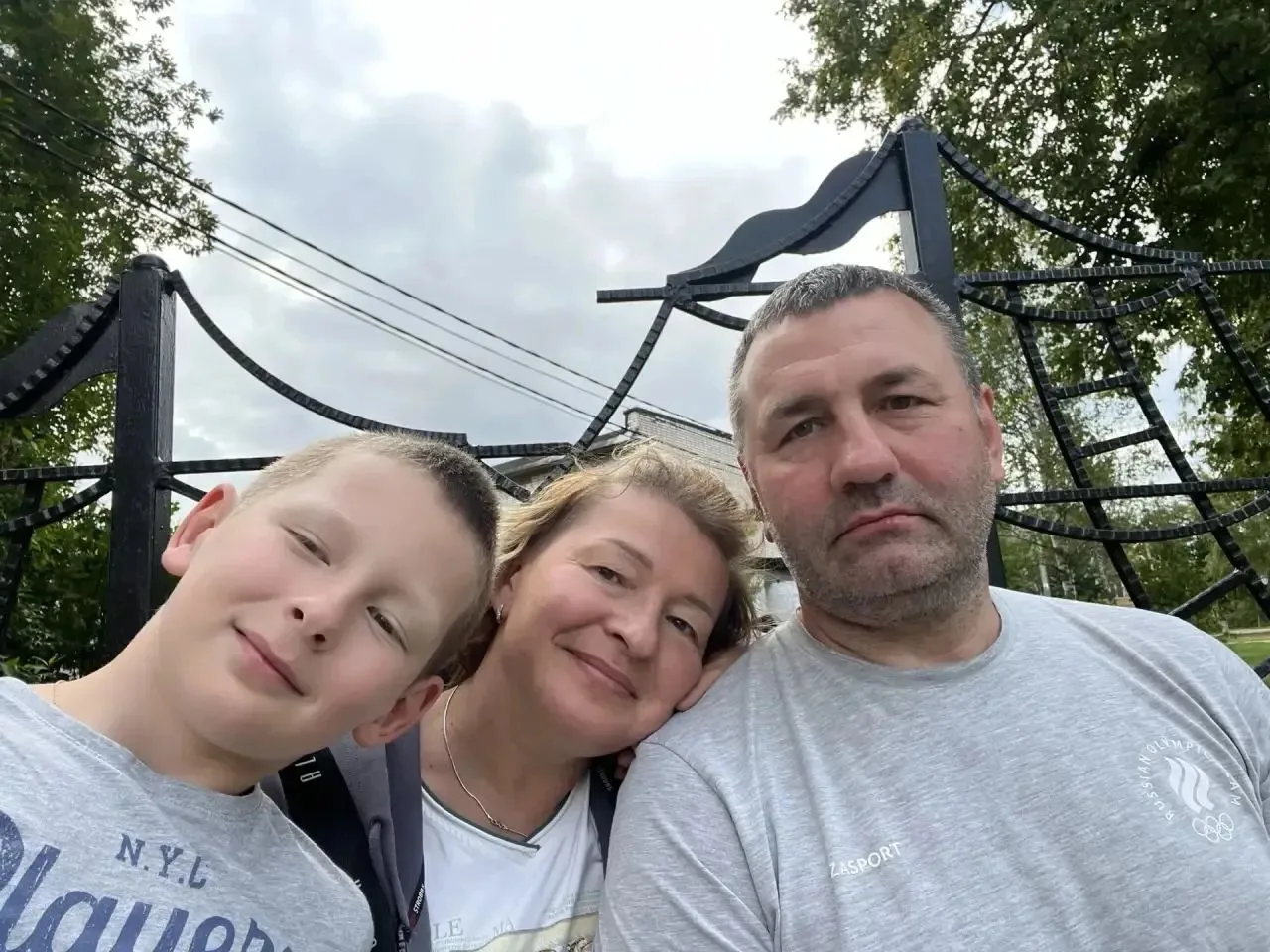 Дорогие земляки! Пусть каждый день будет днём семьи, любви и верности!