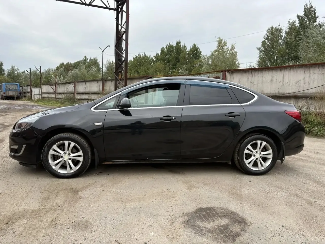Opel Astra/ 2014 год/