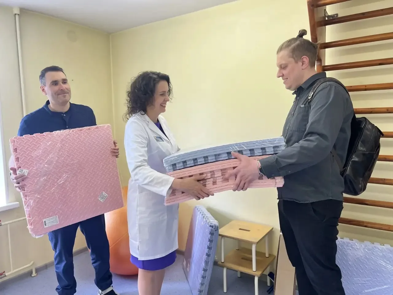 Сияющие глаза — лучшая награда! ✨

В Международный день защиты детей мы решили, что праздник — это н