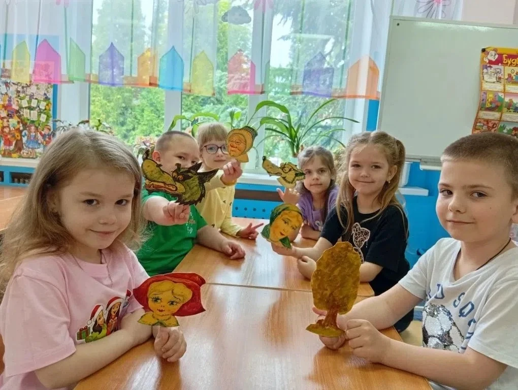 ✨ Волшебный день в старшей группе: путешествие в мир сказок! ✨

7 июня - Международный день сказок. 