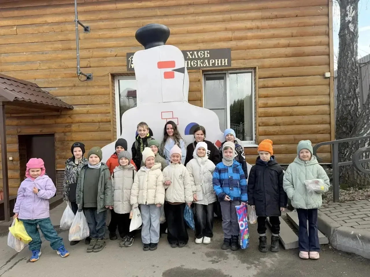 🍞 «Хлебные традиции» увлекательная экскурсия!  Сегодня ученики 1 «Г» и 2 «Е» классов отправились в н