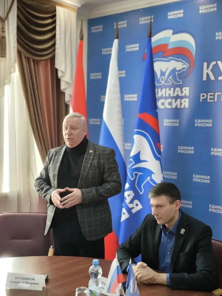 📍17 февраля в России отмечается День российских студенческих отрядов. Праздник был учр...