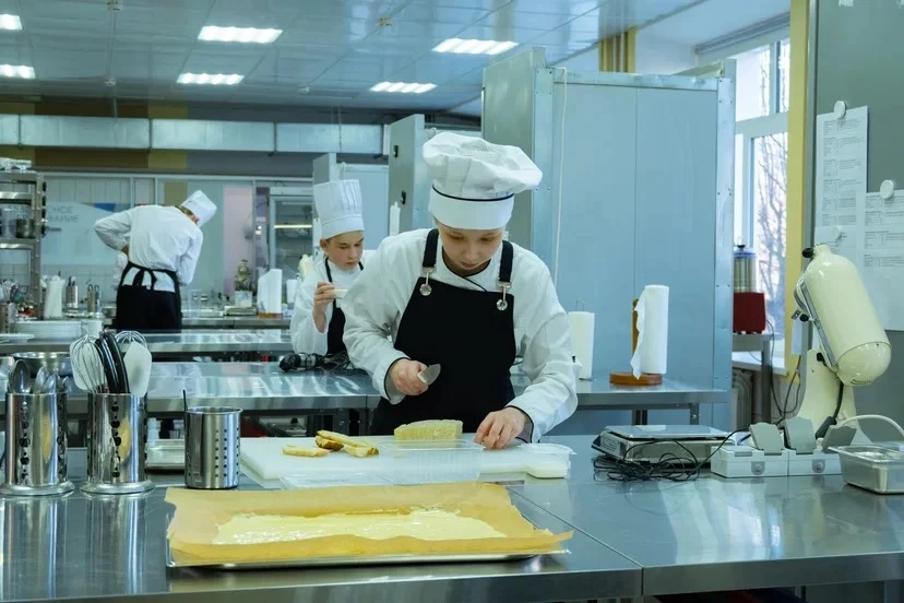 🏆 Дневник #ИМРЭЧ    В #Академия_сервиса начался итоговый (межрегиональный) этап Чемпионата «Професси