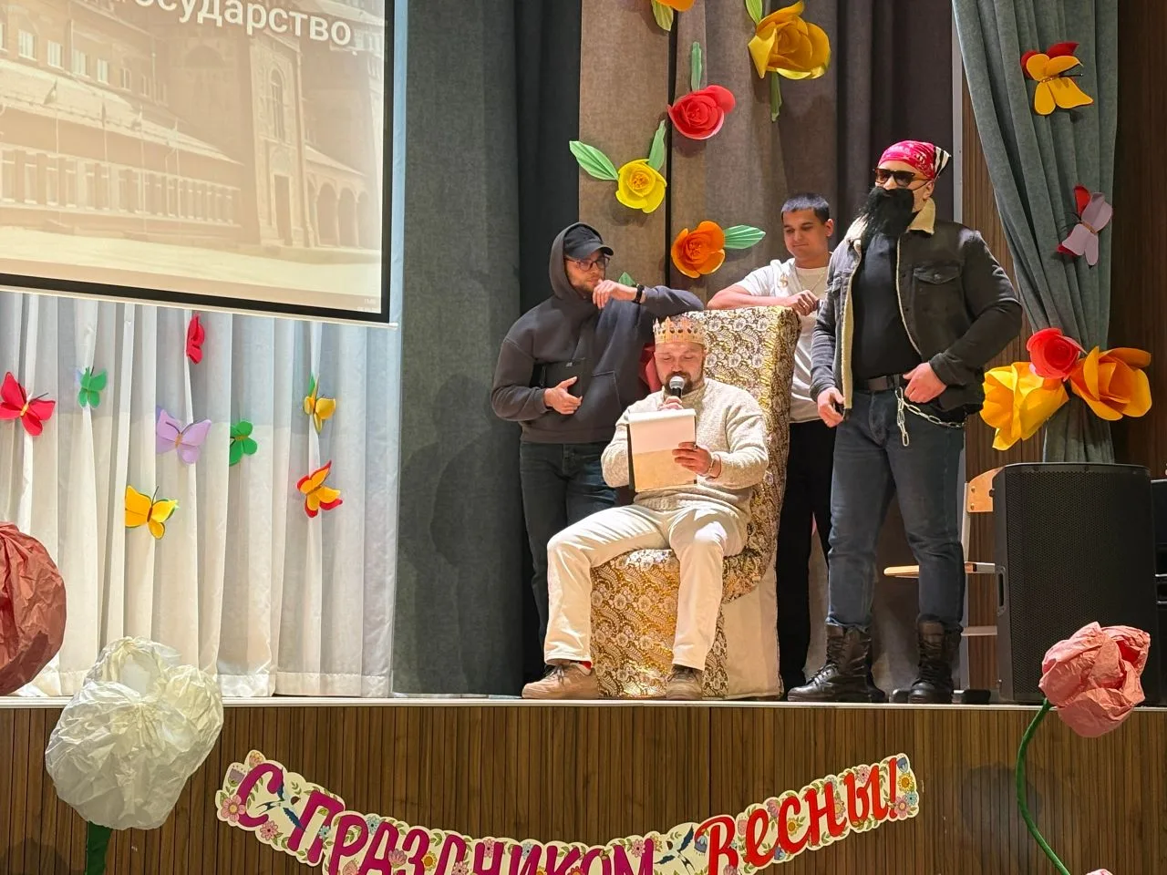 Накануне праздника весны и красоты, 8 Марта 🌸💃, в стенах нашей школы царила особая атмосфера радости